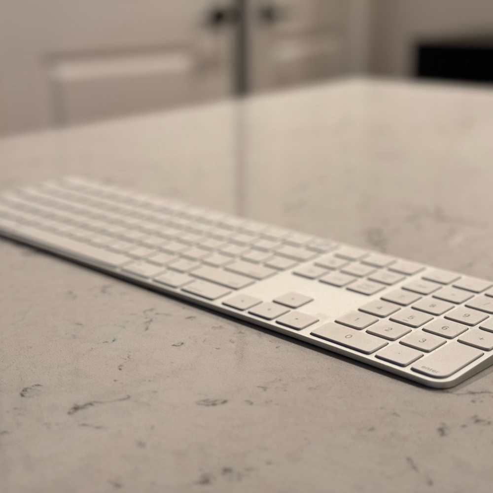 Apple Wireless Keyboard - White